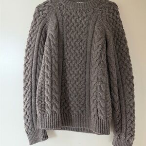 Bare Knitwear Porteau Cable Crew Beige/Gray Sweater